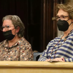 …Y Mercè ha puesto el Parlament en pie