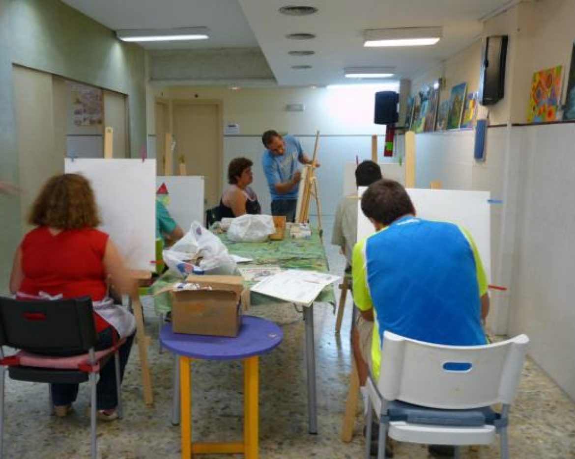 f-triptic-club-social-espai3